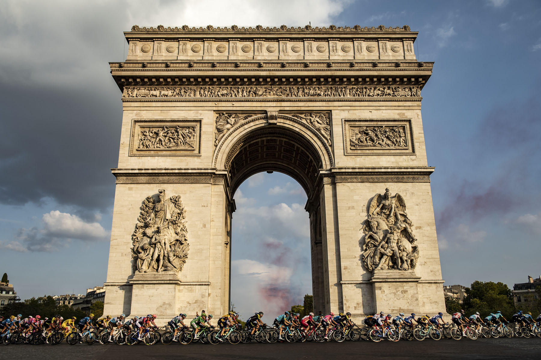 Tour de France 2020 - Stage Twenty One - The peloton rides past the Arc de Triomphe